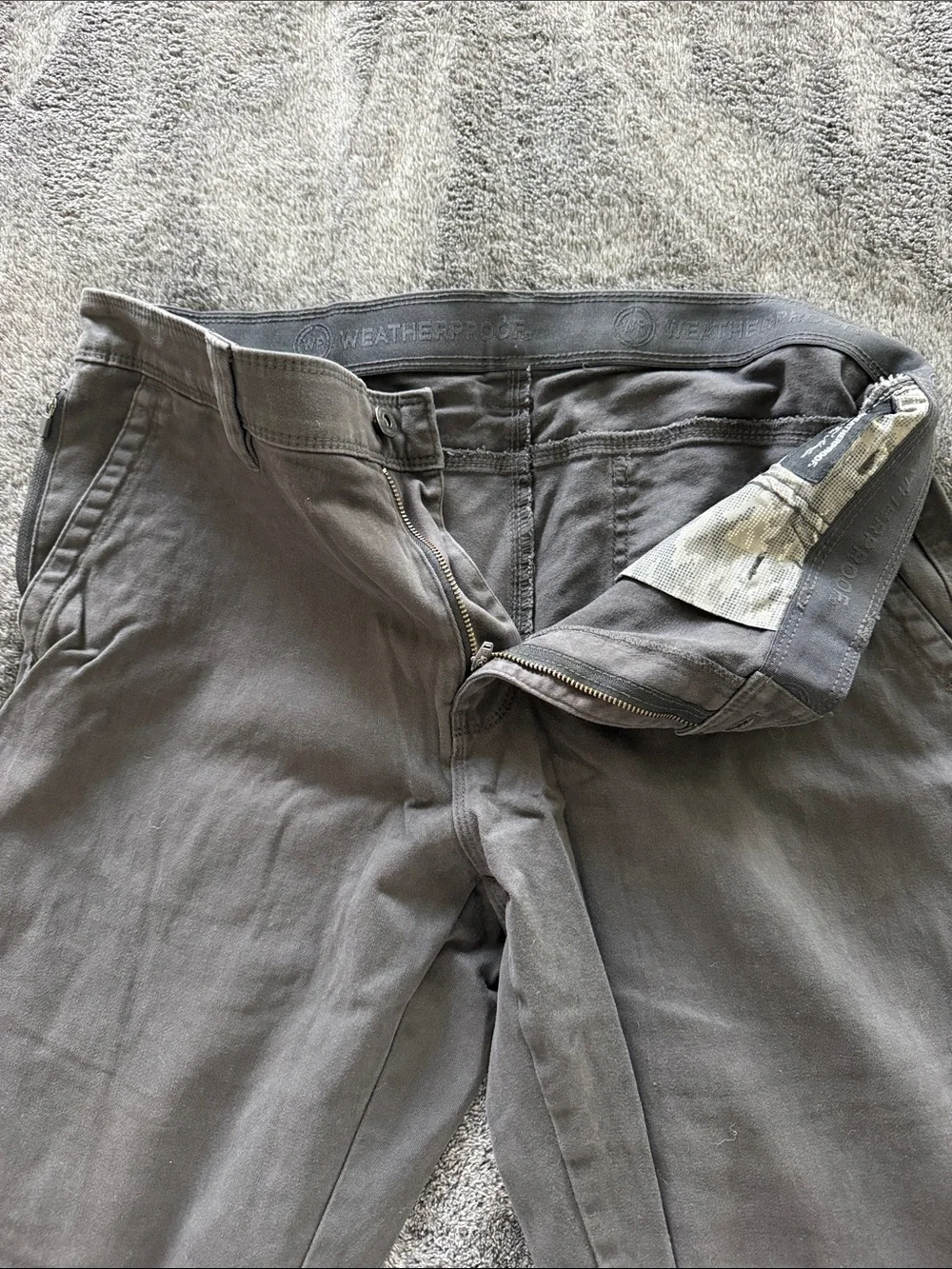 Weatherproof men chinos